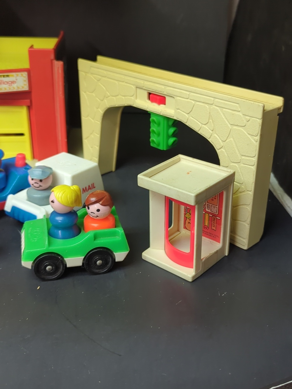 Vintage Fisher Price Play Family Village, Main Street - 1973, #997 - Picture 9 of 16